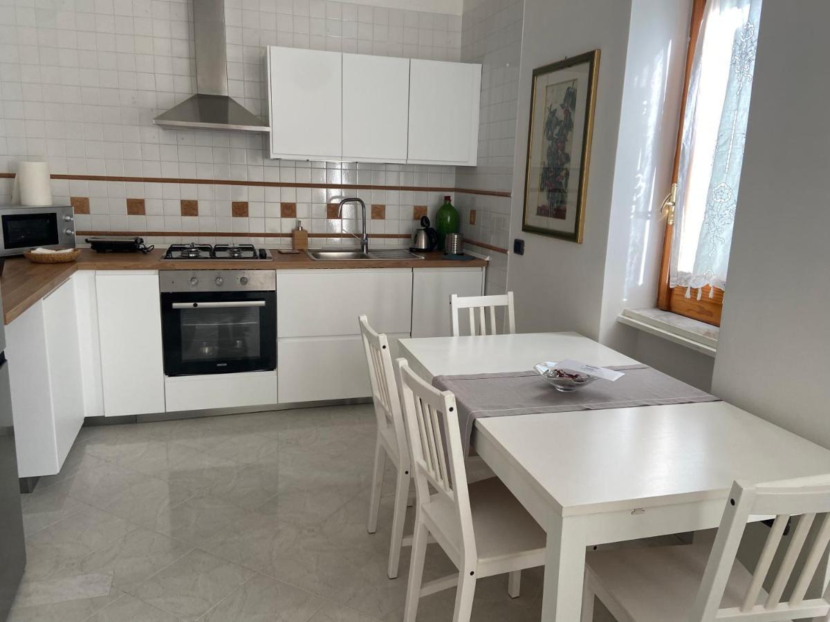 Apartamento La Casa Di Giu Pozzuoli Exterior foto