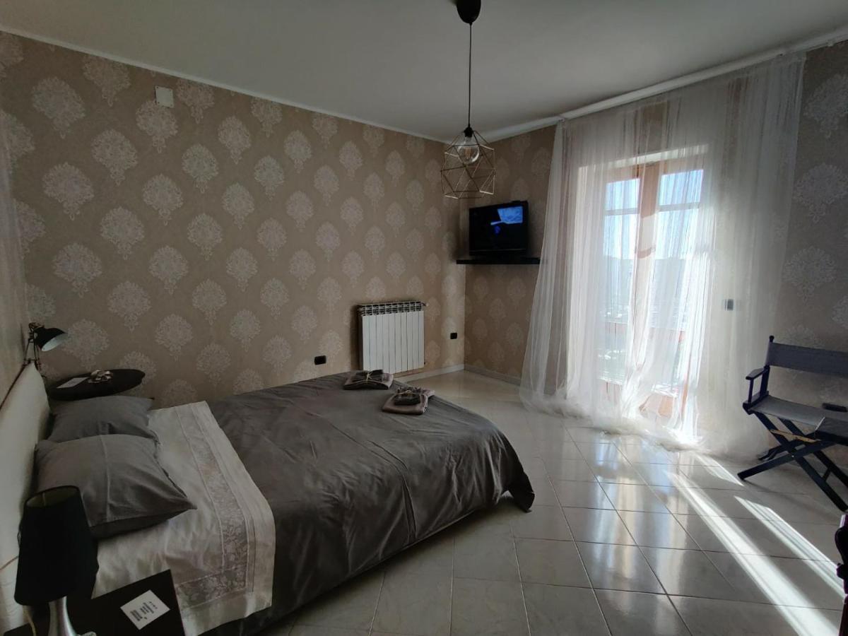Apartamento La Casa Di Giu Pozzuoli Exterior foto