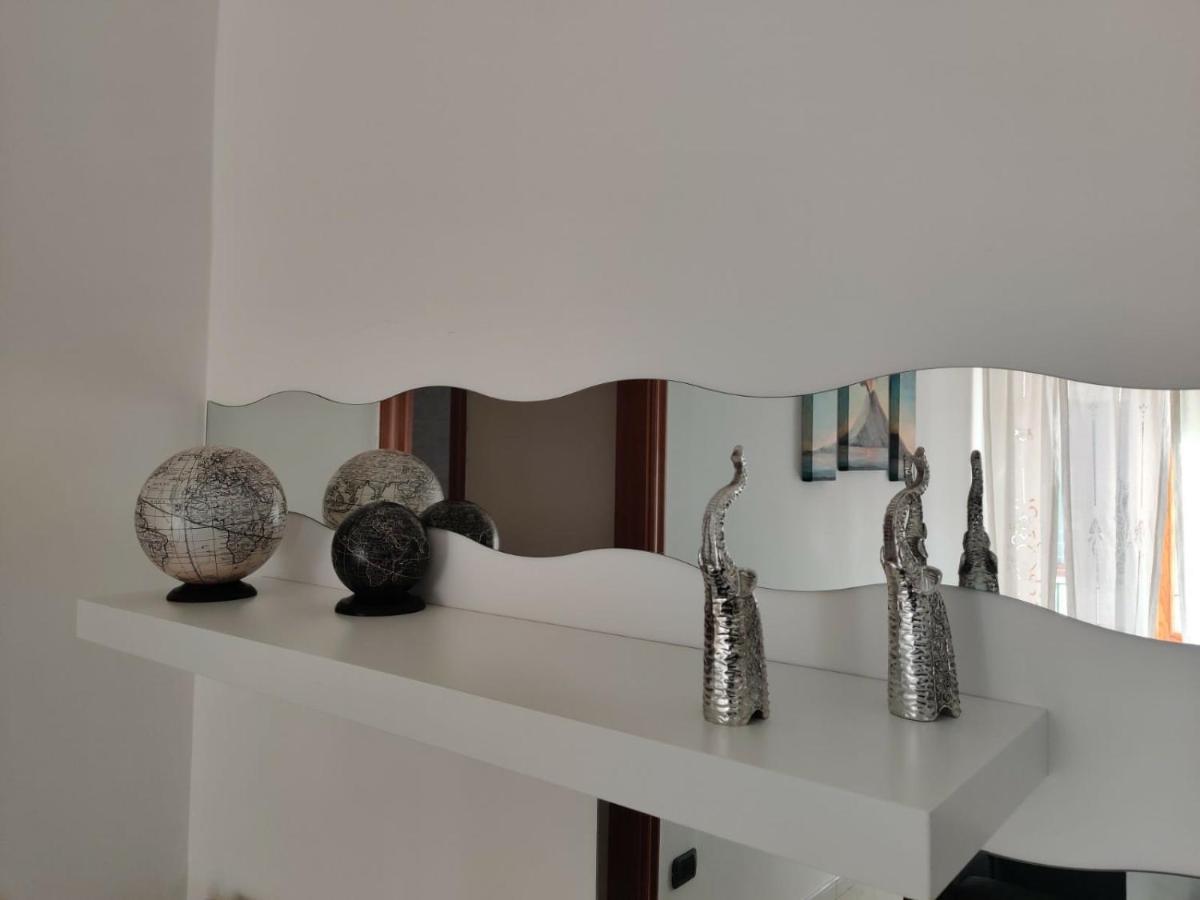 Apartamento La Casa Di Giu Pozzuoli Exterior foto